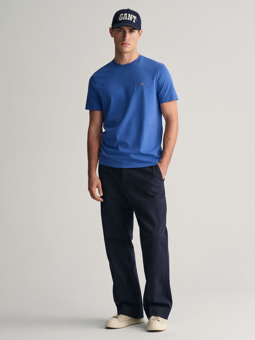 Gant Men Blue Solid Crew Neck Tshirt