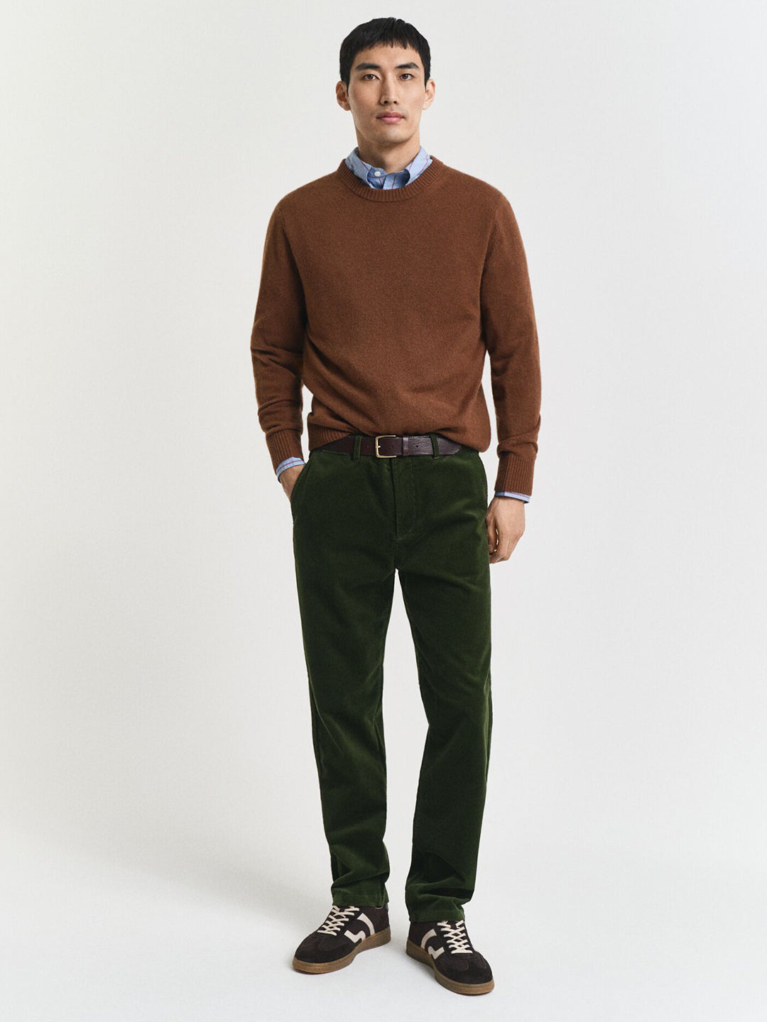 Gant Men Green Regular Fit Solid Trouser