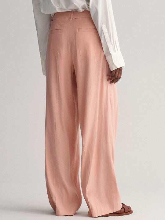 Gant Women Mid-Rise Pleated Parallel Trouser