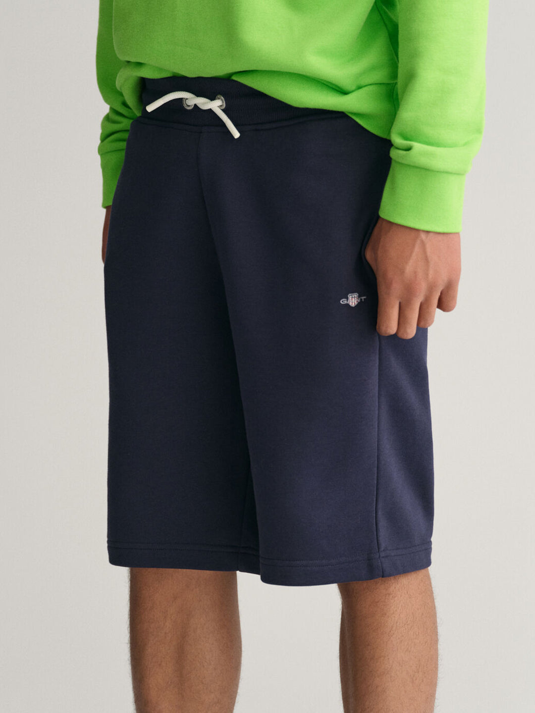 Gant Boys Navy Blue Solid Mid-rise Regular Fit Regular Shorts