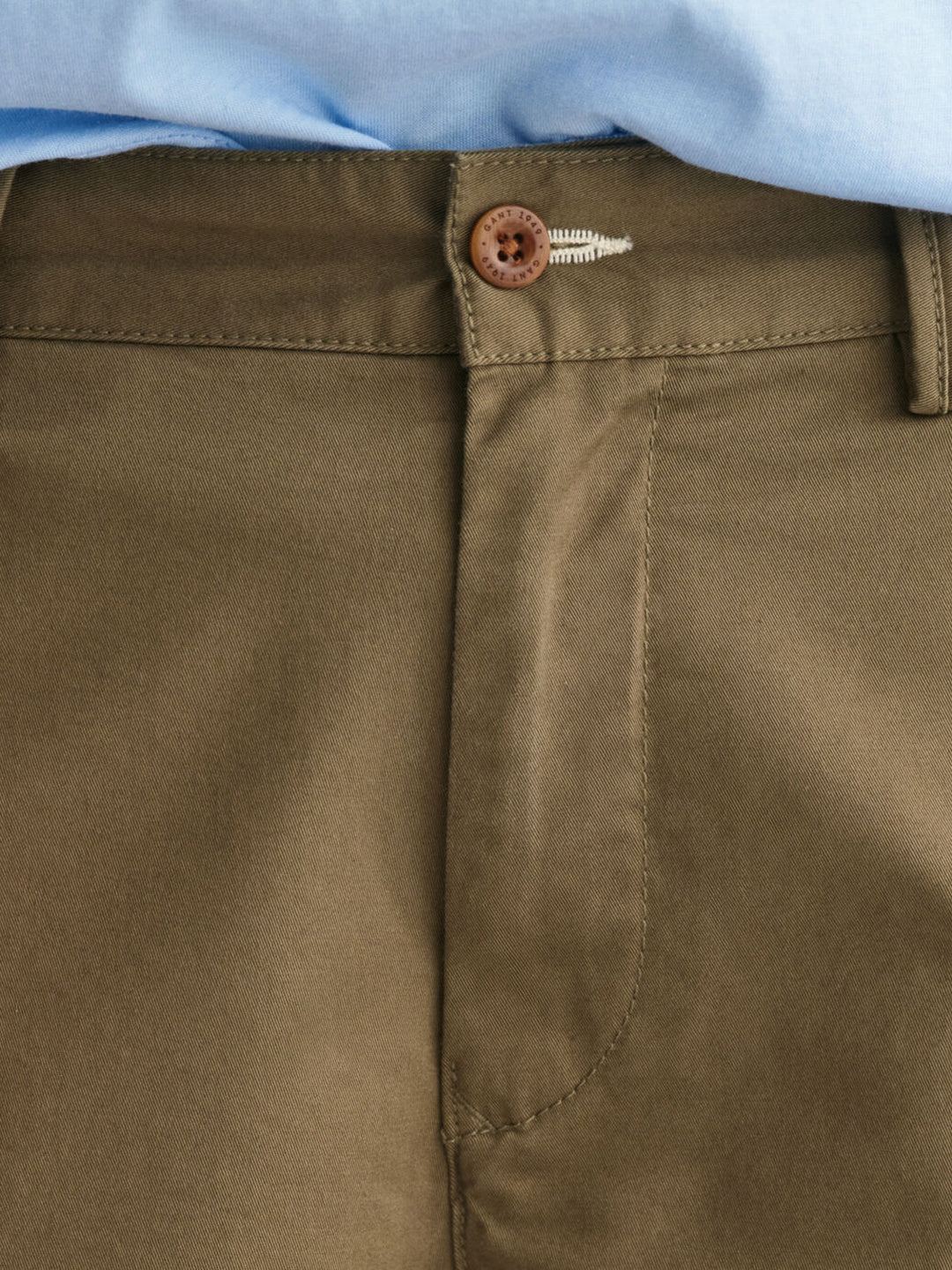 Gant Boys Olive Solid Mid-rise Regular Fit Chino Shorts